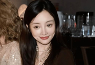 李小璐近照,岁月静好，美丽依旧